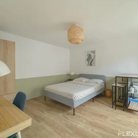 Flexliving - - Echiquier * Paris